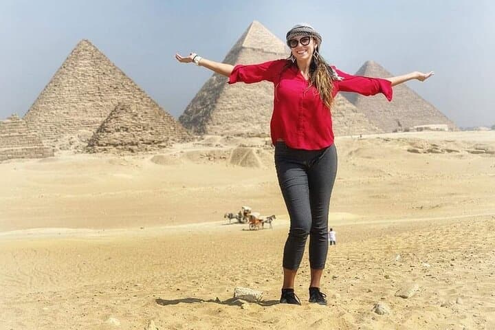 One-Day Cairo Combo: Giza Pyramids, Sphinx, Egyptian Museum & Coptic Cairo