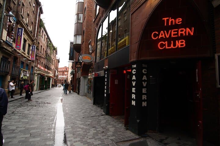 walk-liverpool-river-mersey-self-guided-history-audio-tour photo 5