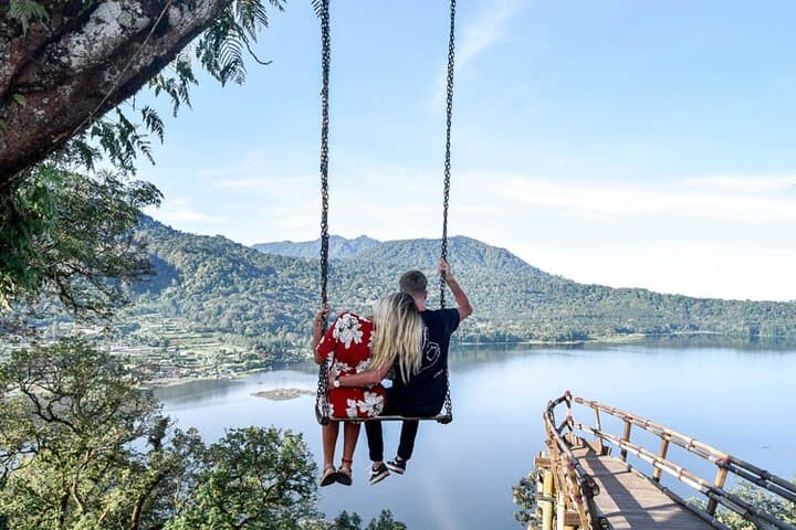 Instagram Tour in Bali — Handara Gate, Banyumala Falls & Ulun Danu (Day Trip) photo 4