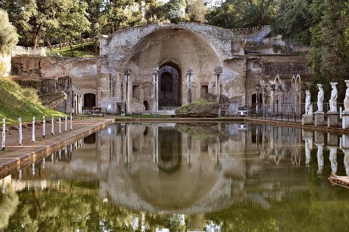Full-Day Guided Tour of Villa Adriana & Villa d'Este in Tivoli photo 3