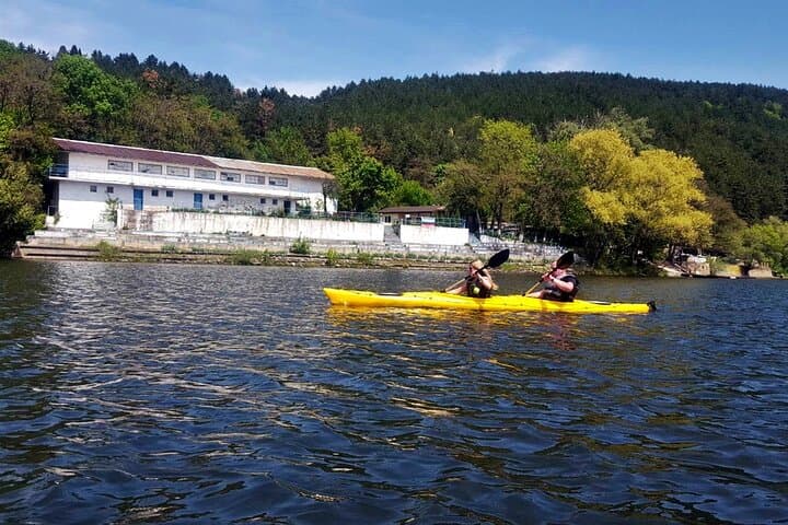 Paddle Iskar Reservoir: 2-Hour Guided Kayak Tour from Sofia