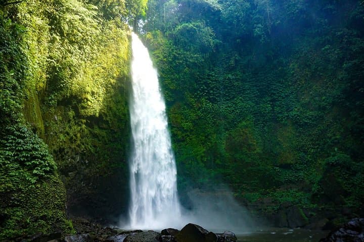 Bedugul Day Tour: Nungnung Waterfall, Handara Gate & Ulun Danu Beratan