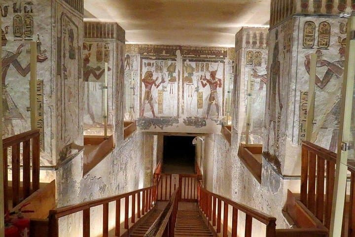 3-Day Nile Cruise Aswan to Luxor: Fly From Cairo, Balloon Ride & Ancient Temples photo 1