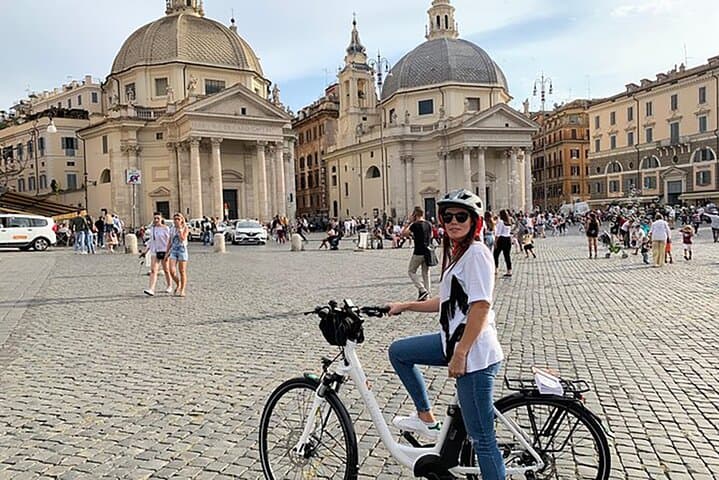 Sunrise E‑Bike Breakfast: Dawn Tour of Rome's Historic Sights photo 4