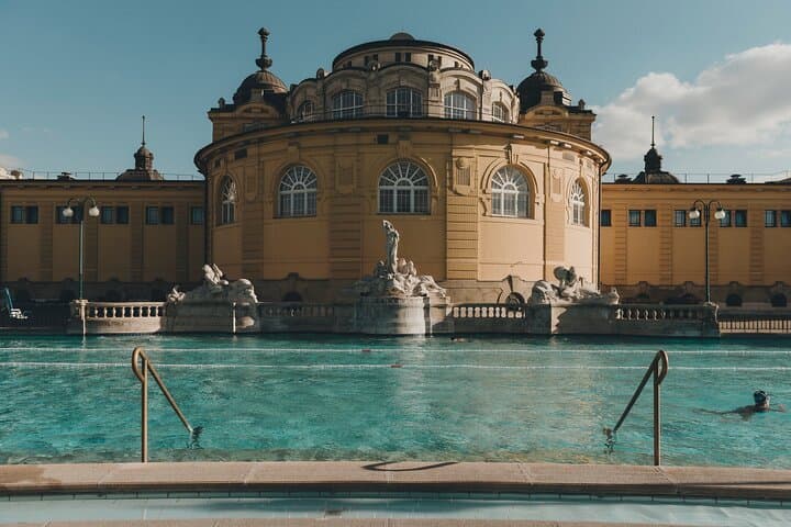 Budapest BeerSpa & Széchenyi Baths: Unlimited Draft Beer and Thermal Soaks photo 4