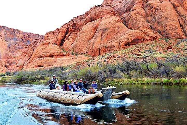 Colorado River Float from Flagstaff — Smooth-Water Trip to Horseshoe Bend and Lee’s Ferry