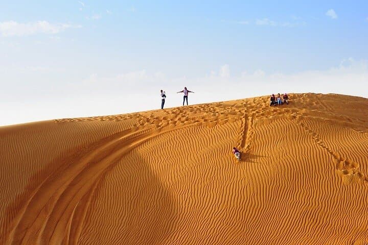 Dubai Red Dunes 4x4 Desert Safari with Sunset Dinner and Live Shows photo 4