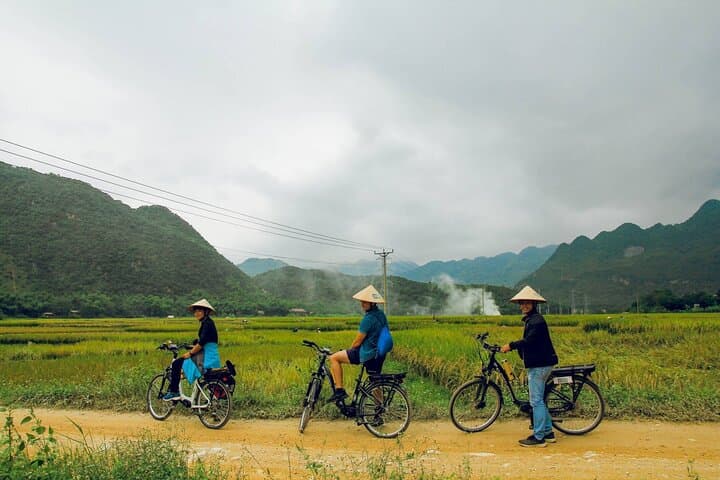 Mai Chau Valley 2-Day Cultural Homestay Tour from Hanoi photo 2