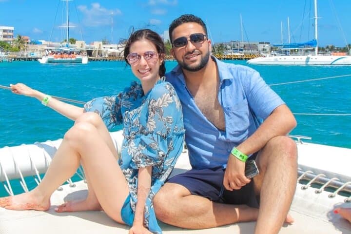 Half-Day Private Catamaran Sailing to Isla Mujeres: Snorkel, Drinks & Beach Time photo 6
