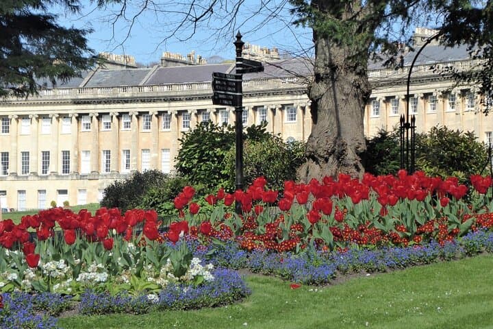 Private Bath Walking Tour: 3-Hour Local-Led City Highlights & Viewpoint photo 6