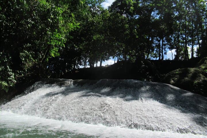 Private Benta River Falls Excursion from Montego Bay: Waterfalls & Blue Lagoon