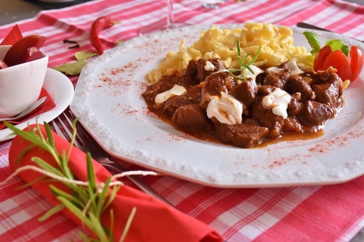 Puszta Horse Show Private Tour from Budapest — Hortobágy Carriage Ride & Lunch photo 4