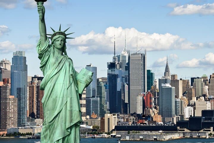 Private SUV Arrival Transfer from JFK to Manhattan — Door-to-Door Luxury Ride photo 4