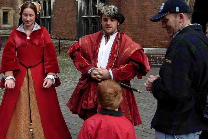 Full-Day Private Tour: Windsor Castle & Hampton Court Palace from London photo 4
