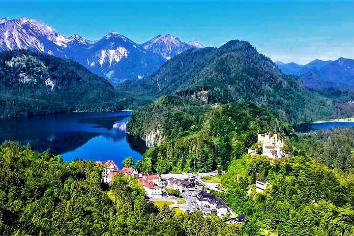 Private Skip-the-Line Neuschwanstein Tour from Garmisch-Partenkirchen — Full-Day Castles & Alpine Drive photo 2