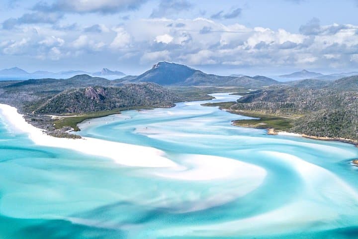 Whitsunday Sailing Adventure: 2-Day Maxi Yacht Trip to Whitehaven Beach photo 2