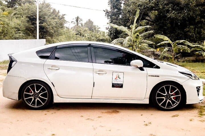 Sri Lanka Chauffeur-Driven Standard Car Rental — Private A/C with English-Speaking Driver photo 2