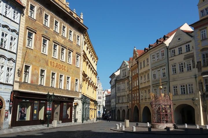 Discover Old Prague's House Signs: Self-Guided Audio Walking Tour