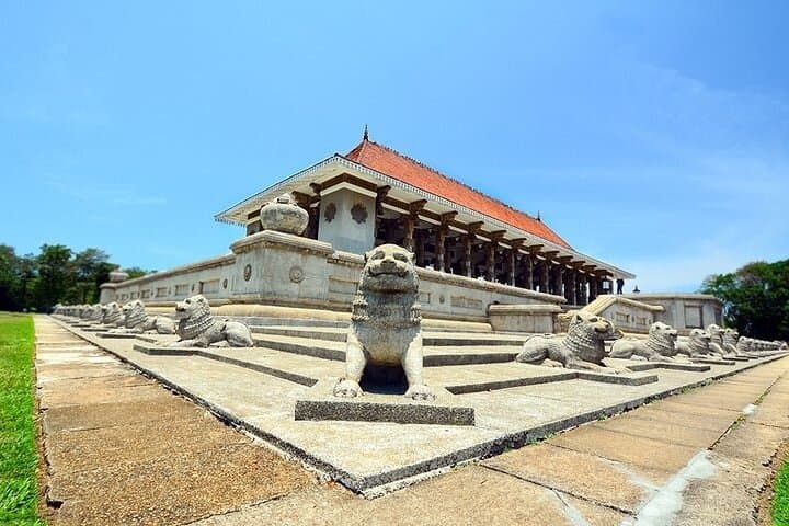 Sri Lanka at a Glance: 9-Night Cultural, Wildlife & Tea Country Tour photo 5