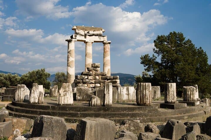 Delphi & Arachova Day Trip from Athens — Private Full-Day Tour to the Oracle