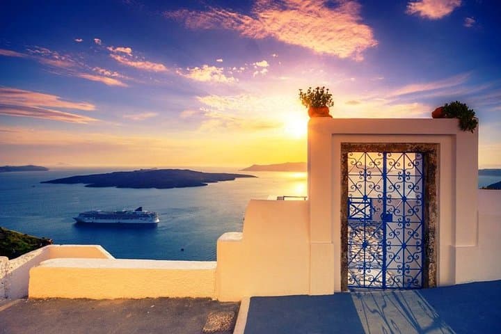 Explore the Best of Santorini with a Private 8-Hour Sightseeing Tour photo 3
