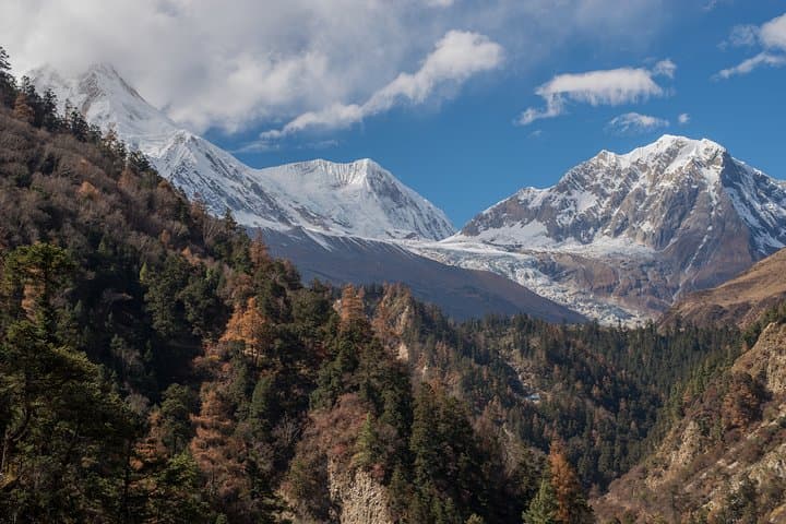Manaslu Circuit Trek: 14-Day Larkya La Pass & Manaslu Base Camp Adventure