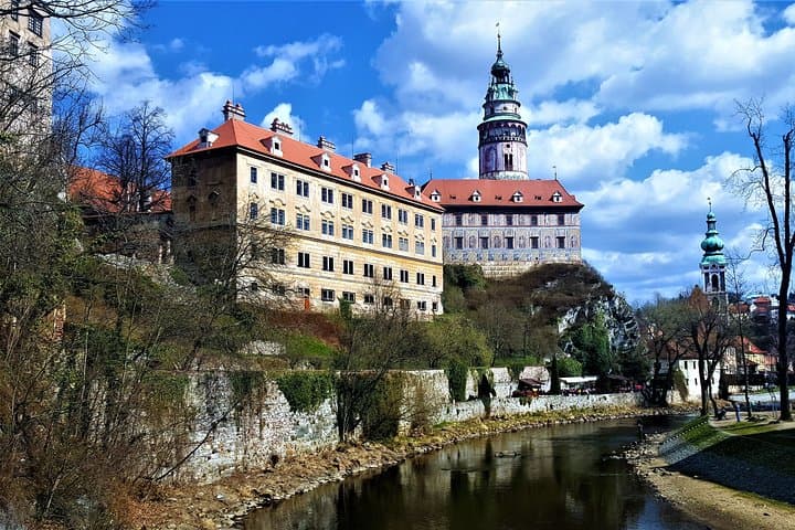 Day Trip to Český Krumlov from Vienna: Medieval Streets, Castle & Vltava Views photo 4