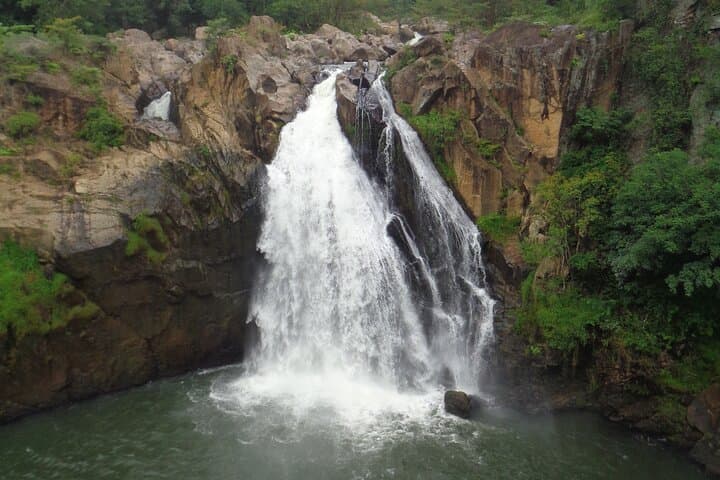 Belihuloya Waterfall Tour — Bambarakanda, Duwili Ella & Hidden Falls