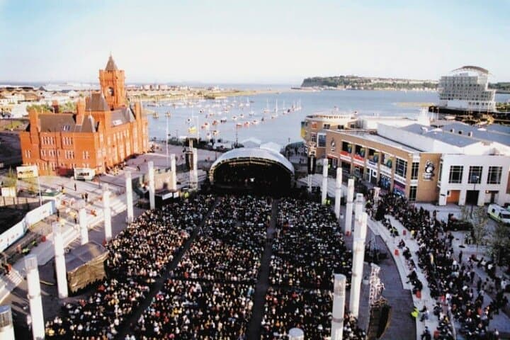 Cardiff Private Driving Tour: 2-Hour City Sightseeing & Cardiff Bay Highlights photo 5