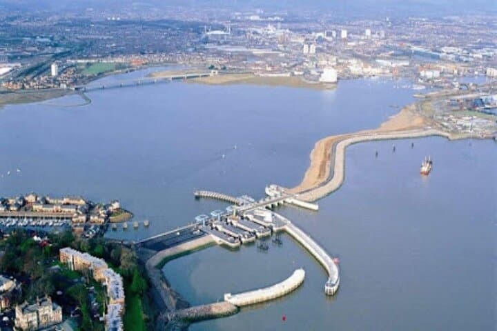 Cardiff Private Driving Tour: 2-Hour City Sightseeing & Cardiff Bay Highlights photo 6