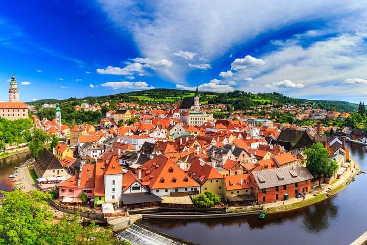 Day Trip to Cesky Krumlov from Vienna — Medieval Streets & Vltava River photo 5