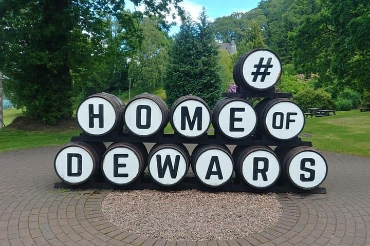 Highland Whisky, Stirling Castle & Linlithgow Palace Day Tour from Edinburgh photo 4