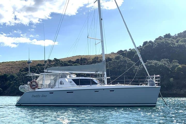Exclusive Waiheke Island Sailing Charter to Hauraki Gulf Islands photo 2