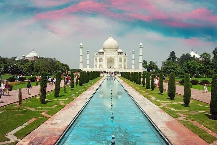 Private Taj Mahal Day Trip from Delhi: Agra by Car photo 6