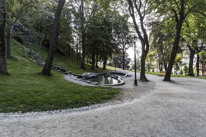 Explore Ålesund: 2-Hour Art Nouveau Walking Tour and Mount Aksla Views photo 2