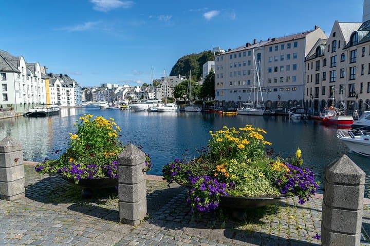 Explore Ålesund: 2-Hour Art Nouveau Walking Tour and Mount Aksla Views photo 4