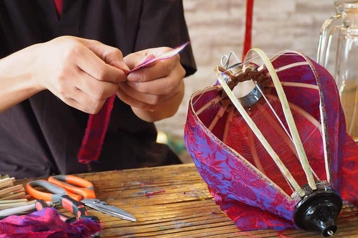 Hoi An 2-Hour Lantern-Making Workshop & Bicycle Village Tour