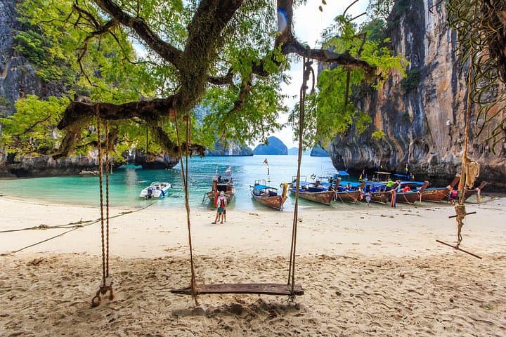 Ao Nang to Hong Island Longtail: Snorkel the Lagoon and Limestone Karsts Day Trip