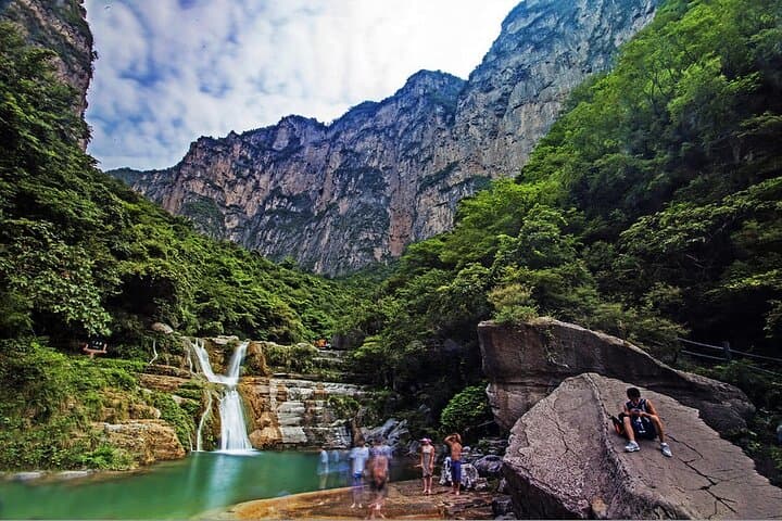 Yuntai Mountain Geopark Day Trip from Beijing by Bullet Train photo 5