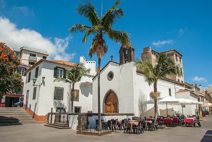 Funchal Old Town Walking Tour with Madeira Specialities & Monte Cable Car photo 6