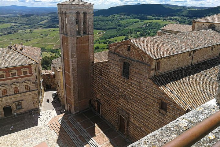 Montepulciano Private Walking Tour & Nobile Wine Tasting — Piazza Grande to Ancient Cellars photo 4