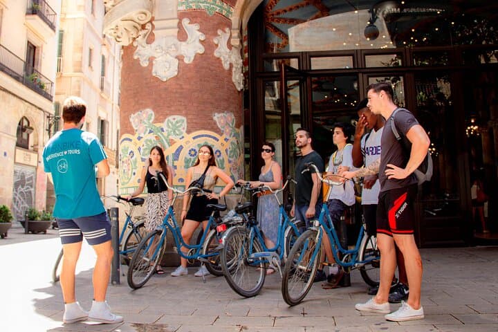 Barcelona Bike Tour: From Gothic Quarter to Modernisme Masterpieces photo 3