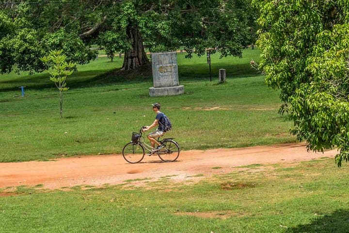 Cycling Mirissa's Waterways: Coastal Canals, Waterlilies & Birdwatching Trails photo 1