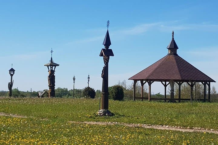 Self-Guided Trakai Bike Day Trip from Vilnius — Train Tickets + 24h Rental photo 3