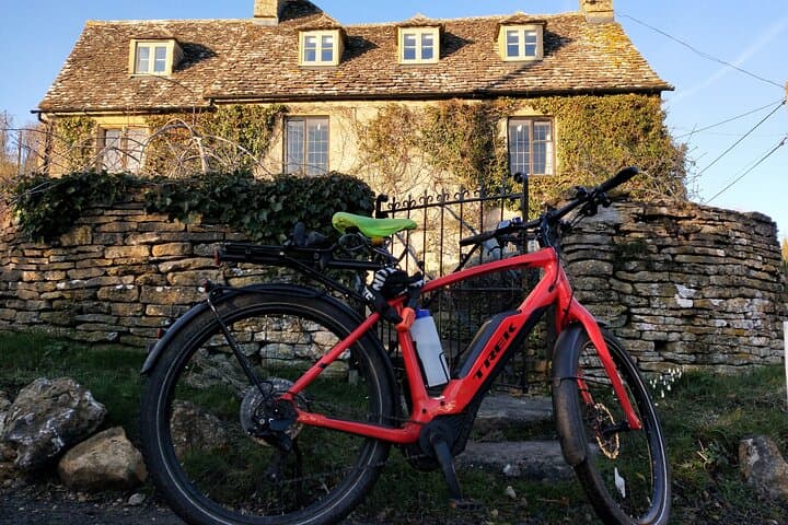 Cotswolds One-Day Guided Cycle Tour from Oxford — Rolling Villages & Roman Ruins photo 2