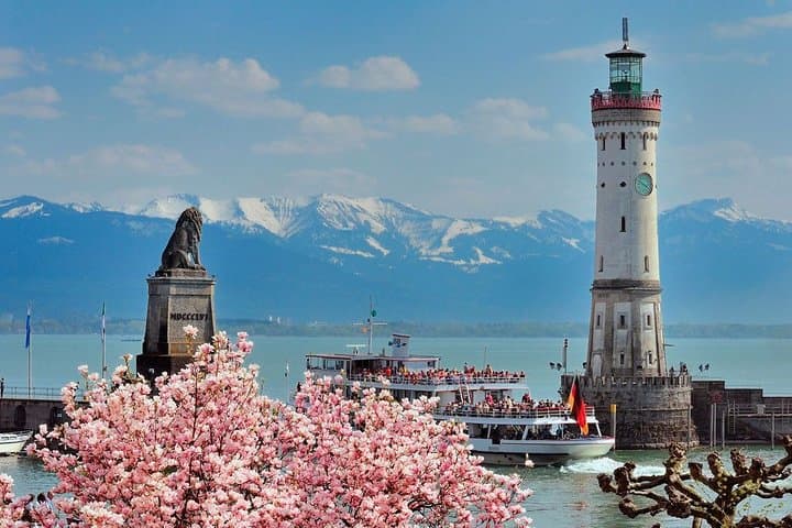 Pedal the Shores: Lindau to Friedrichshafen Zeppelin & Dornier Museum Bike Tour photo 6