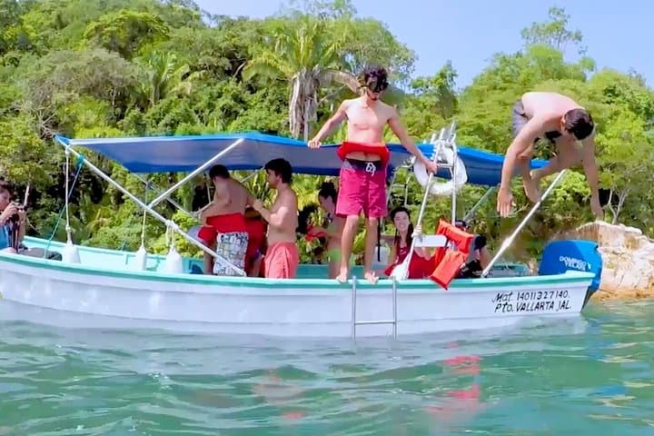 Private Boat Tour to Yelapa: Snorkel Los Arcos & Hike Yelapa Waterfall photo 3