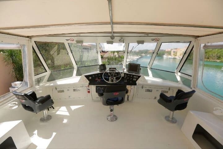 2-Hour Sunset Cruise on a 72' Bruce Roberts Yacht — Playa del Carmen photo 5