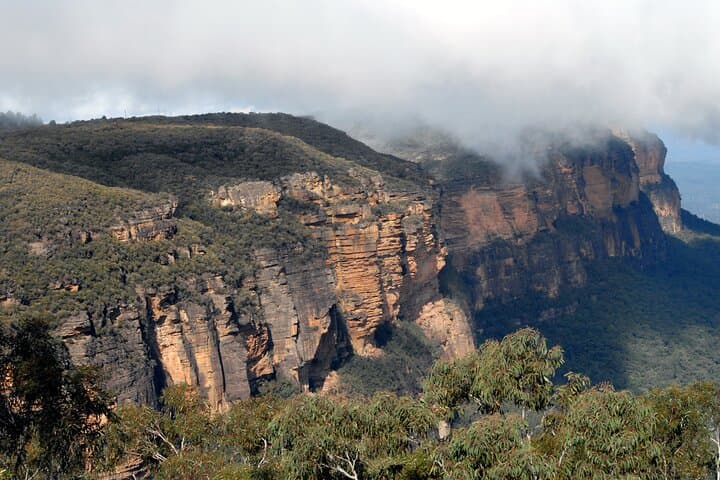 Blue Mountains Highlights: Wentworth Falls, Scenic Railway & Three Sisters Day Tour photo 3