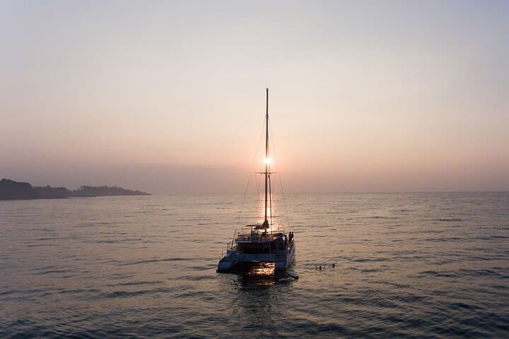 Responsible Whale Watching from Mirissa: Blue, Sperm & Fin Whale Tours